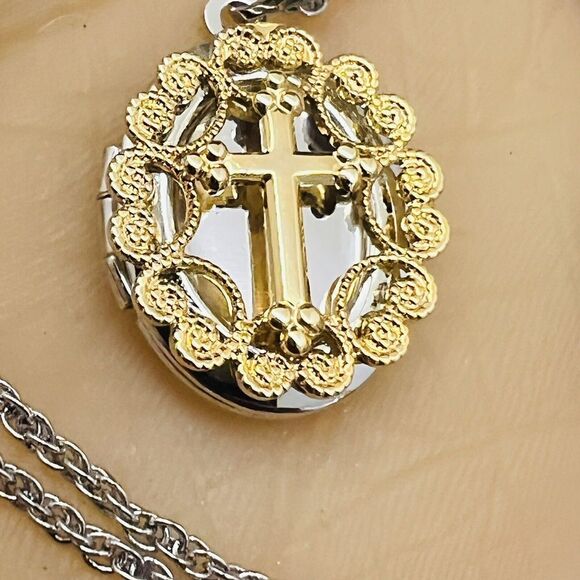 Vintage Prayer Wish Locket Silver Gold Cross Filigree Christian Made in USA - Picture 8 of 14